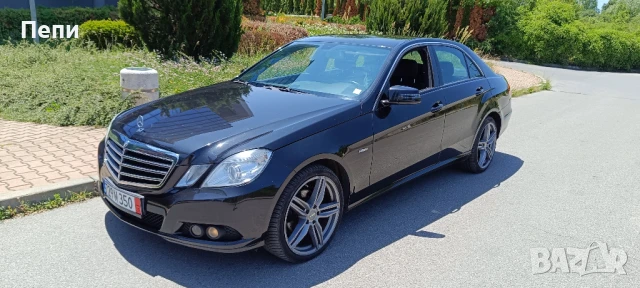 Продава Мерцедес Е200CDI 2010г. 136кс. Кожа, Навигация, снимка 2 - Автомобили и джипове - 50852597