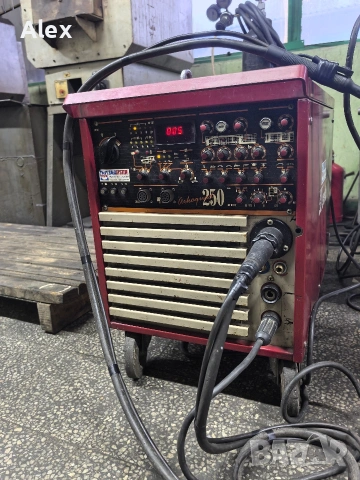 Продавам италиански заваръчен апарат AC DC, снимка 5 - Други машини и части - 53473002