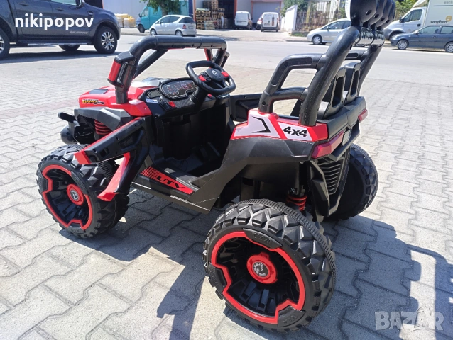 SAFARI двуместен акумулаторен джип JAKARTA 4x4 червен, снимка 9 - Детски велосипеди, триколки и коли - 53569417