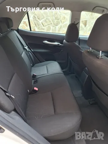 Toyota Auris 1.33 vvti, снимка 5 - Автомобили и джипове - 56411968
