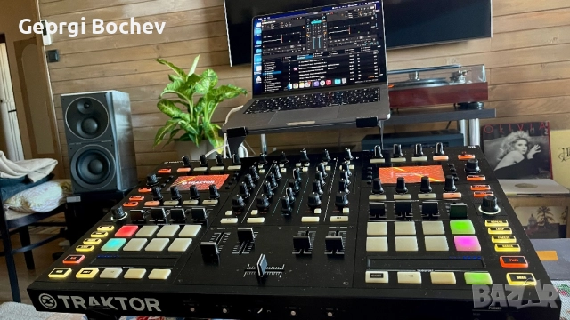 Dj контролер Traktor S8