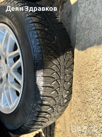 Продавам зимни гуми с джанти в много добро състояние, снимка 2 - Гуми и джанти - 53643393