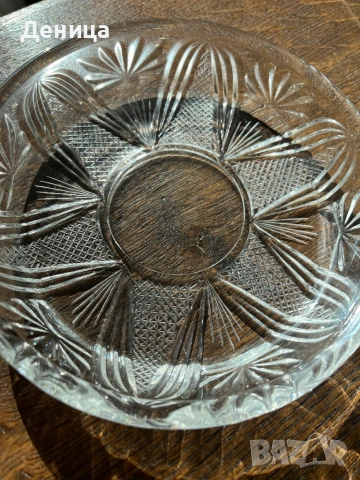 Кристална купа/ чинийка за ядки, бисквитки… Размери-16.5/3 см Цена-8€, снимка 2 - Чинии - 53613427