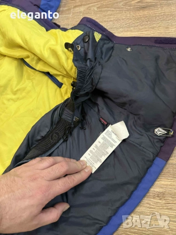 Висок клас Юношеско / Дамско яке VOLCOM Primaloft изолирано 10.000мм , 14/16години  , снимка 12 - Якета - 52964541
