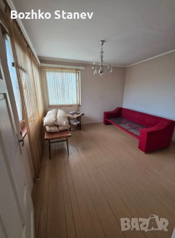 Продава се двуетажна къща , снимка 9 - Къщи - 51434549