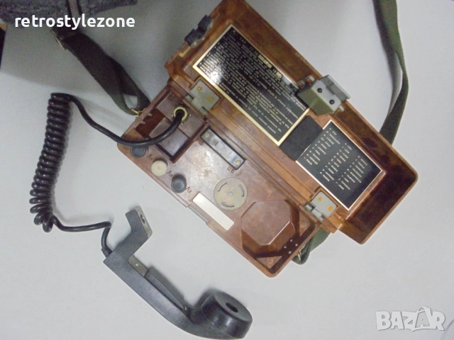 № 8474 Стар военен полеви телефон ТАП-77 (ТАР-77)  , снимка 4 - Антикварни и старинни предмети - 53276937