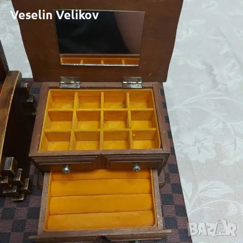 стари кутий за ценности, снимка 3 - Антикварни и старинни предмети - 47399222