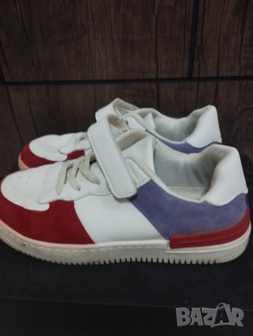 Спортни обувки , снимка 2 - Дамски ежедневни обувки - 53830019