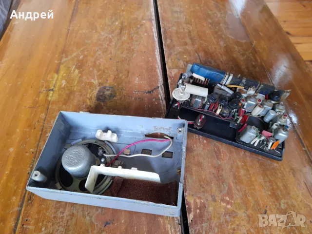 Старо радио,радиоприемник Планета, снимка 6 - Антикварни и старинни предмети - 49753333