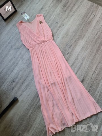 НОВА уникална дълга розова рокля + брошка на намаление 