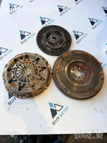 13451-0Q012 комплект съединител маховик, притискател и феродо от Toyota Aygo 1.0 VVTI, 2018