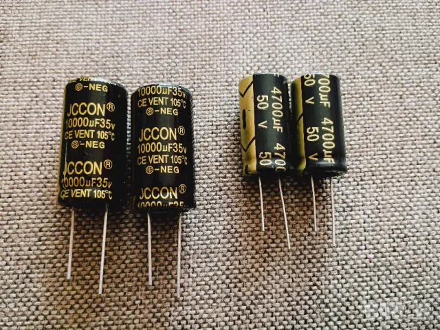 Аудио грейд кондензатори 10000uF / 4700uF