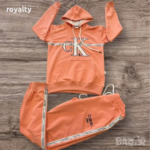 Calvin Klein дамски комплекти Различни цветове , снимка 3 - Комплекти - 49486795