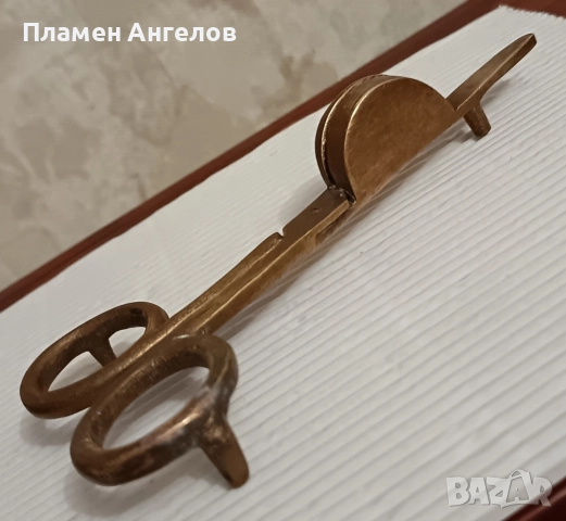 Месингова ножица за гасене на свещи. , снимка 4 - Антикварни и старинни предмети - 52617242