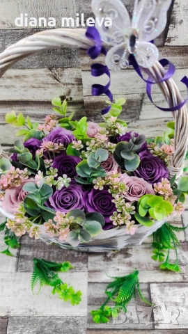 Кошница в лилаво с рози от пластичен сапун!!, снимка 6 - Декорация за дома - 53653950