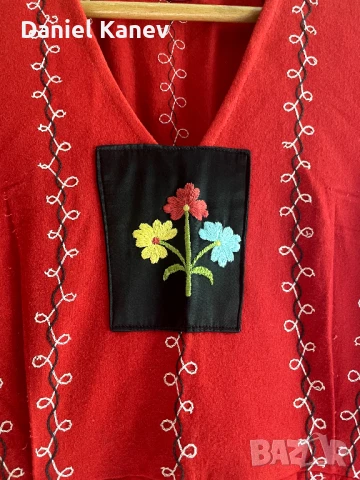 Фолклорен сукман, снимка 3 - Антикварни и старинни предмети - 50915247