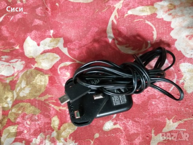 Зарядно оригинал моторола, снимка 3 - Друга електроника - 41805587