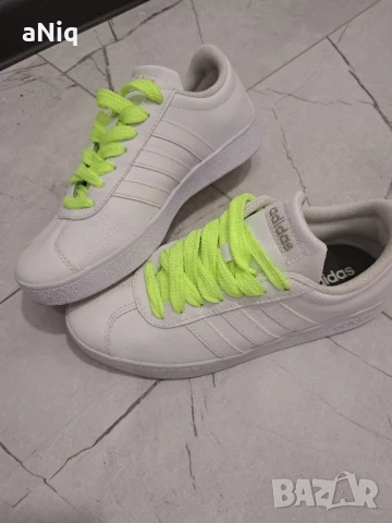 Оригинални маратонки на Adidas , снимка 2 - Маратонки - 50566643