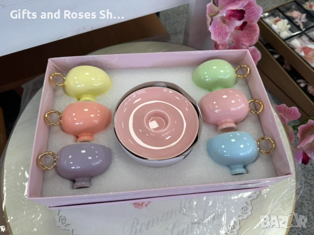 Порцеланов сервиз за кафе с 6 чашки в различен цвят