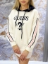 суичър guess , снимка 2