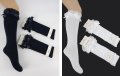 Бяло / синьо чорапи с панделка до коляното