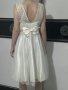 Официална Бяла рокля размер M, снимка 1 - Рокли - 39644147