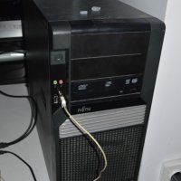 Перфектно работеща станция и геймърски компютър Fujitsu Celsius R570, снимка 1 - Работни компютри - 41376338