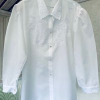 Красива бяла риза/блуза, снимка 2 - Ризи - 42134570