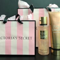 Victoria’s Secret Love Spell Shimmer подаръчни комплекти с блестящи частици, лосиони, спрейове, снимка 7 - Подаръци за жени - 34834220