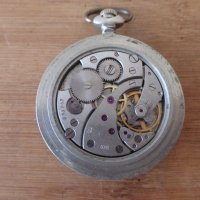Джобен часовник Молния Мълния Molnija с вълци, снимка 7 - Антикварни и старинни предмети - 44375590