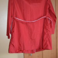 Червен пролетно-есенен шлифер, снимка 2 - Шлифери - 42081539