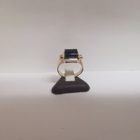 Златен пръстен с авантюрин и циркони , снимка 1 - Пръстени - 38997813