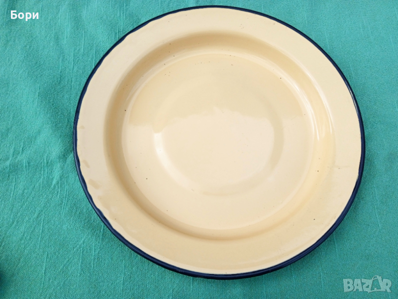 Стара Голяма емайлирана чиния/плато, снимка 1