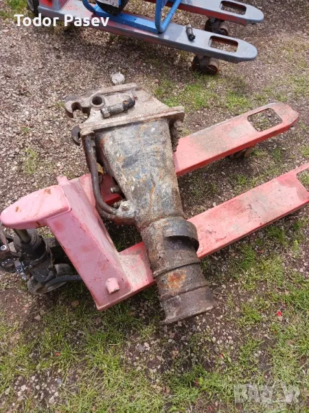 Хидравличен чук за Bobcat 150kg., снимка 1