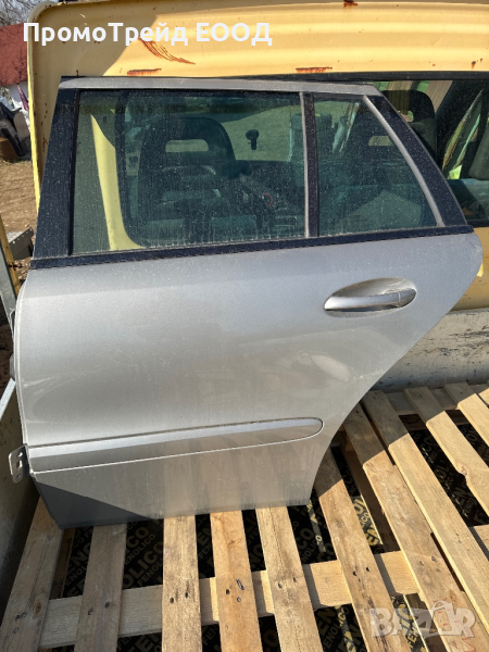 Задна лява врата Мерцедес комби фейслифт W211 S211 Mercedes Е клас, снимка 1