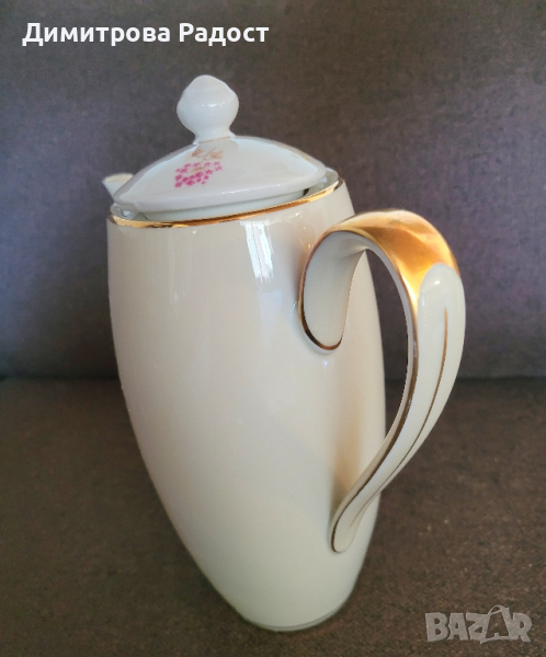 Порцеланови чайници с капаче! Състояние използвано като ново без забележки! , снимка 1