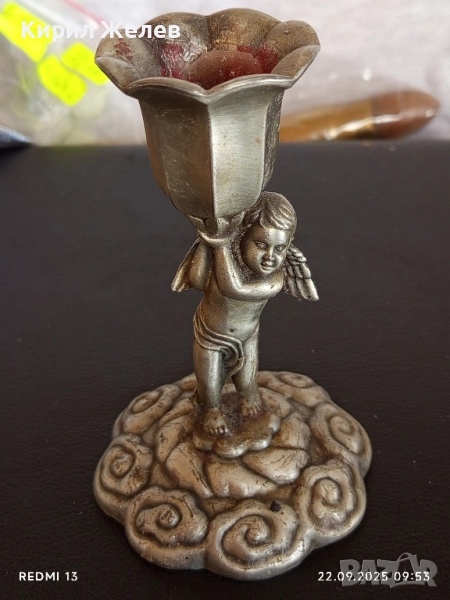 Стар метален свещник с Ангел много красив инкрустиран за КОЛЕКЦИЯ ДЕКОРАЦИЯ 50608, снимка 1
