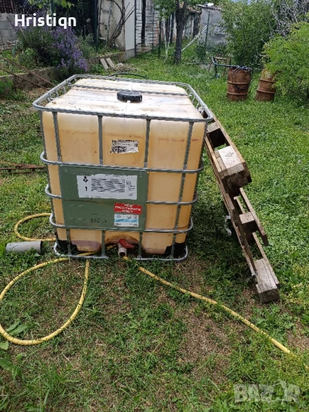Цистерна 1000 л. 1т., снимка 1