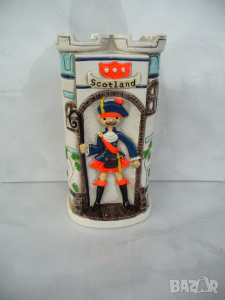 Шотландия керамична касичка Шотландски боец пола красива декорация каса монети, снимка 1