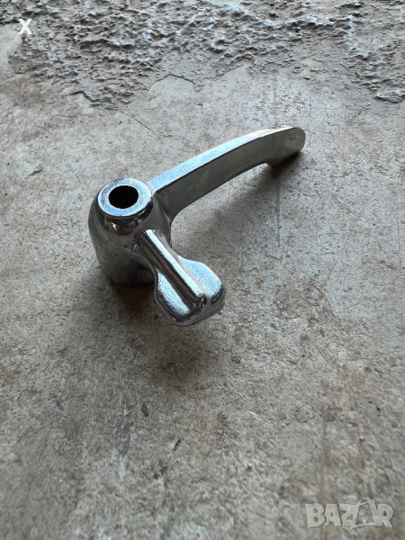 Дръжка за заключване за триъгълния вятърен прозорец ВАЗ 2101 2102 2103 2106 2101-6103103 НОВ ОРИГИНА, снимка 1