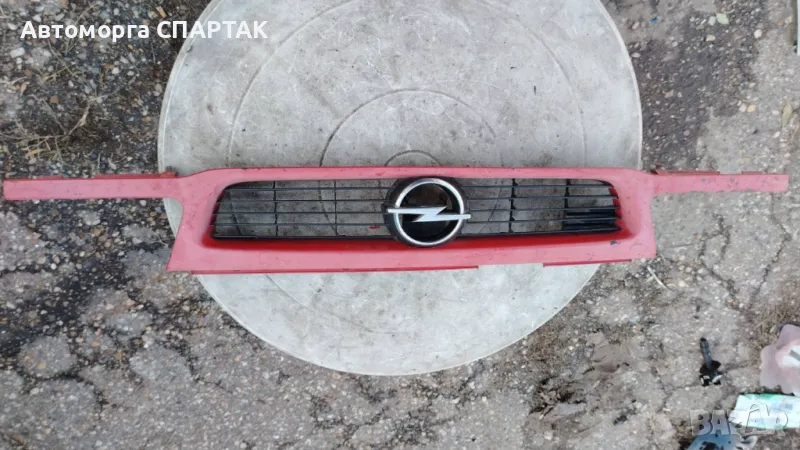 Решетка Маска Опел Астра Ф Червена(1991г. -1998г.)N, снимка 1