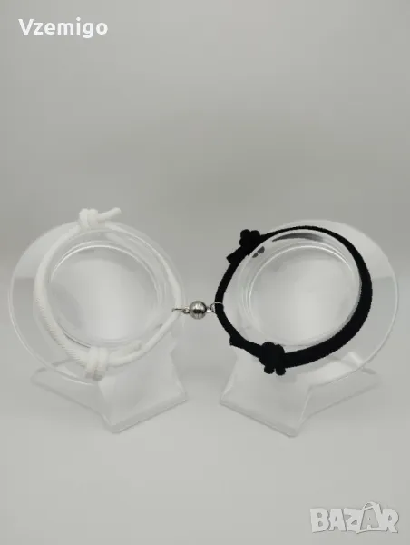 Гривни за двойки - Магнитно топче, снимка 1