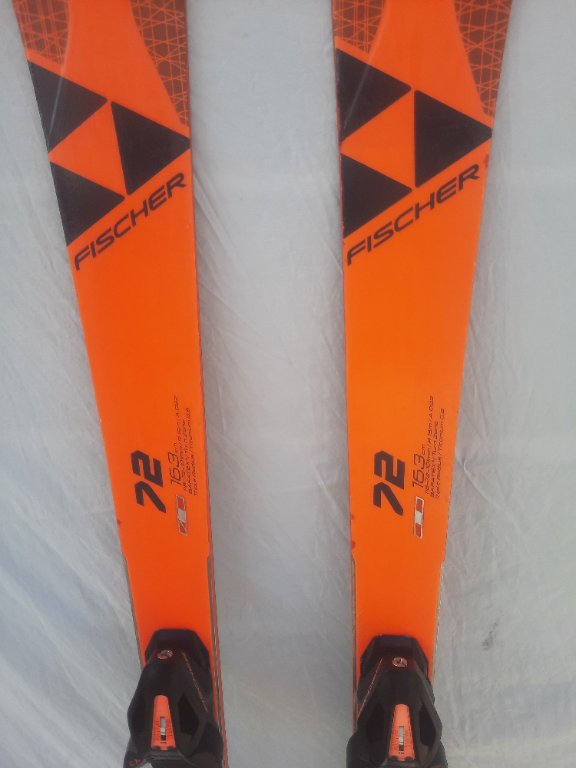 Карвинг ски FISCHER RC ONE 72 MULTIFLEX 163см в Зимни Карвинг ски FISCHER RC ONE 72 MULTIFLEX 163см в Зимни