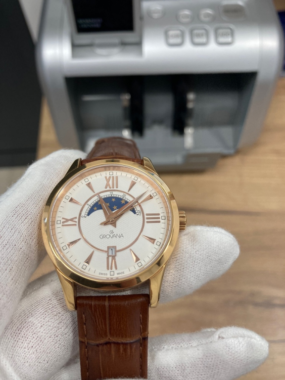 Оригинален швейцарски часовник GROVANA 1204.1 в Мъжки в гр. Пловдив -  ID36305577 — Bazar.bg