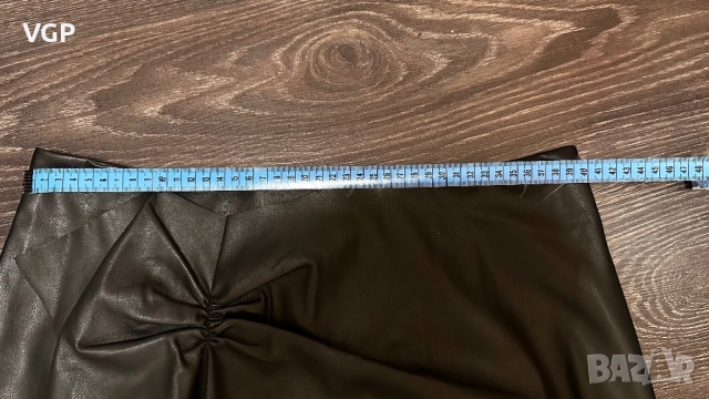 Черна кожена пола, снимка 3 - Поли - 52745870