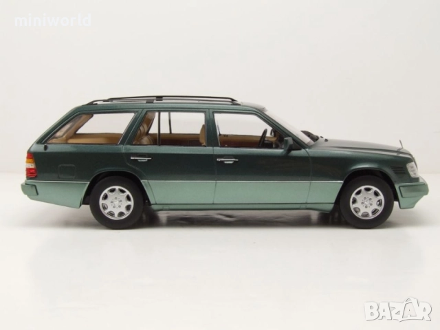 Mercedes-Benz E-Klasse T-Modell Kombi S124 1995 - мащаб 1:18 на Triple9 моделът е нов в кутия, снимка 4 - Колекции - 52804423