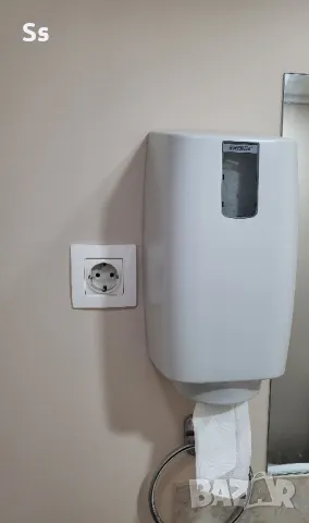 диспенсър за хартия 