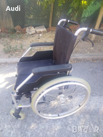 Сгъваема инвалидна рингова количка MEYRA Ширина на седалката 44см За възрастни, оперирани, трудно по, снимка 14 - Инвалидни колички - 51647782