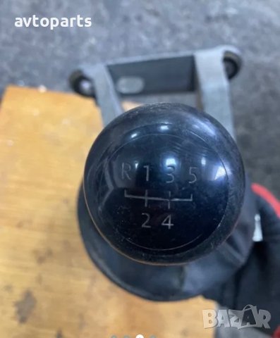 Vw transporter t5 1.9tdiскоростен лост 5скорости, снимка 3 - Части - 40359056