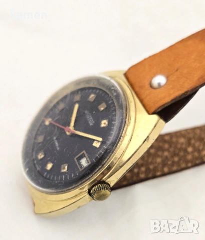 Винтидж съветски часовник VOSTOK Wostok - 18 камъка - позлатен, AU - СССР, снимка 2 - Антикварни и старинни предмети - 53658930